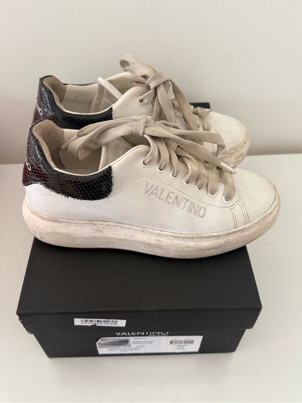 Valentino Sneakers